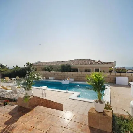 Luxury El Mirador Villa *