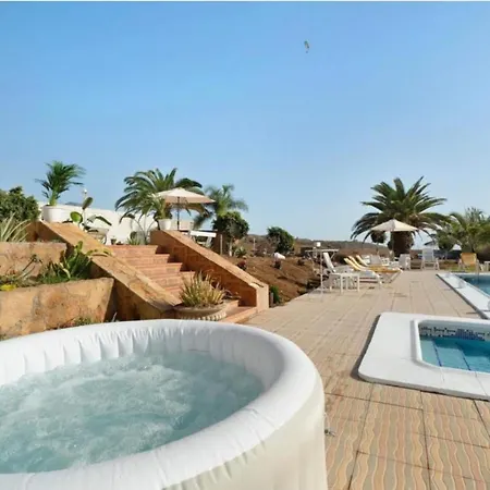 Villa Luxury El Mirador *